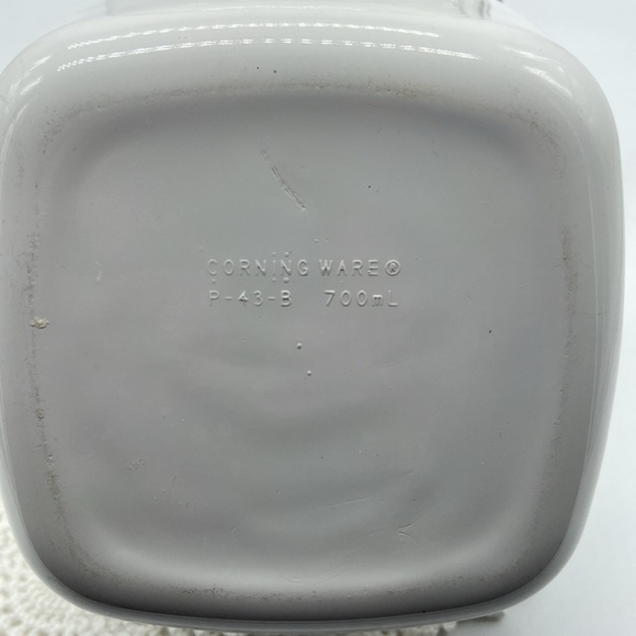 Vintage Corning Ware Le Persil 700ml Mini Casserole Dish - Picture 4 of 4